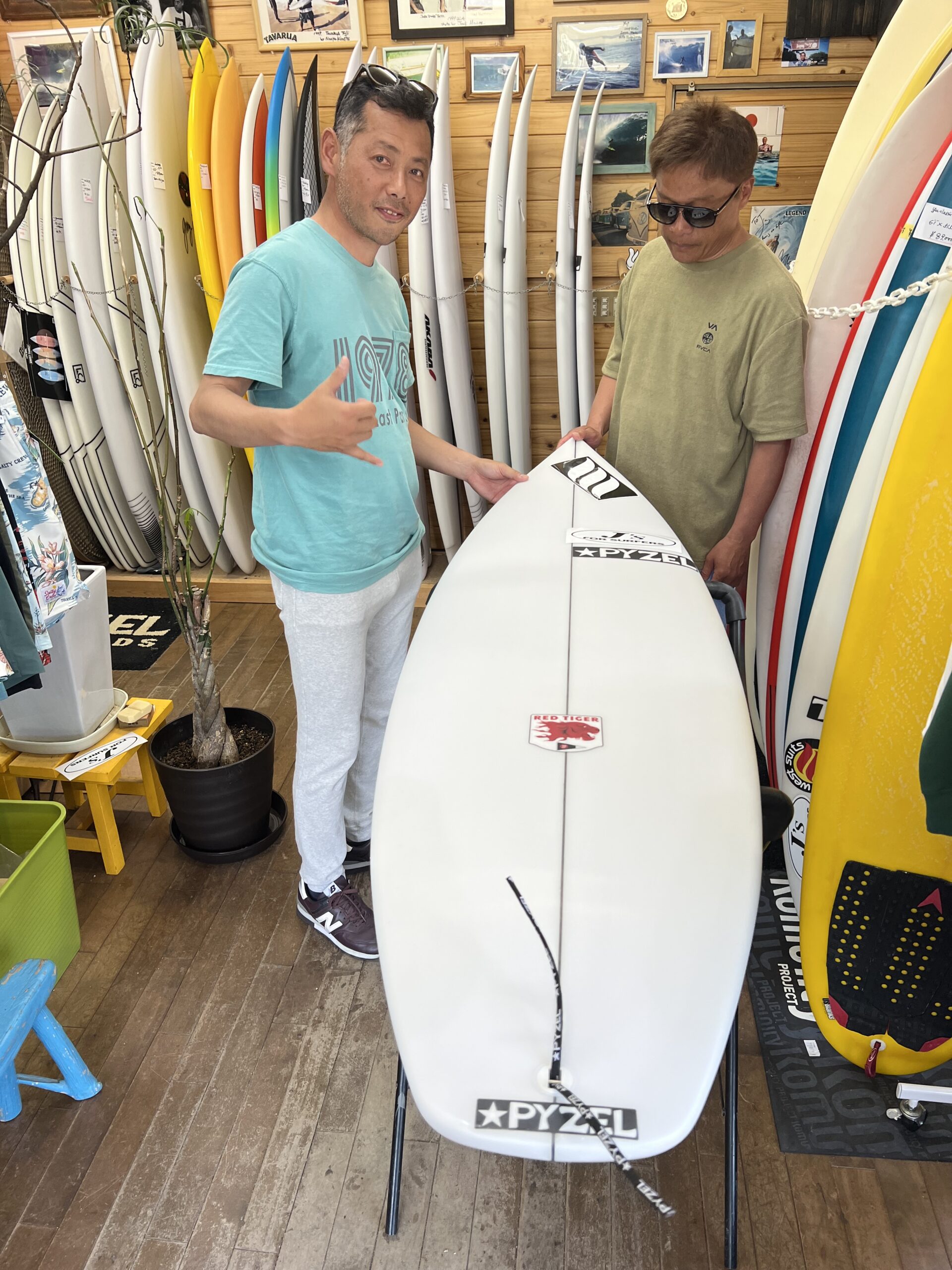 波声人語 J's for surfers | ほぼ日刊、波とshopに集う人々と和田浦の 